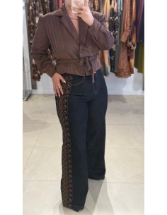 PANTALÓN VAQUERO DETALLE LATERAL