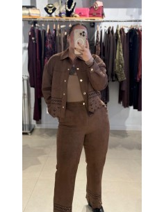 CONJUNTO DE ANTE MARRÓN