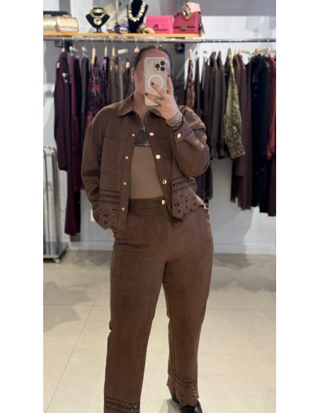 CONJUNTO DE ANTE MARRÓN