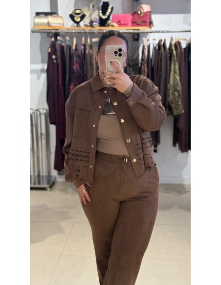 CONJUNTO DE ANTE MARRÓN