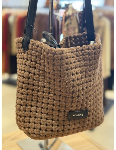 BOLSO TIPO SACO MARRÓN