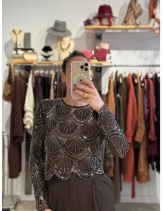BLUSA CON PIEDRAS MARRÓN