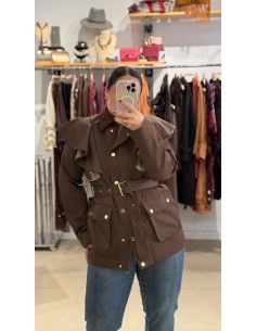 CHAQUETA CON VOLANTE