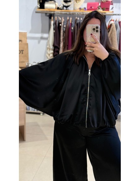 CHAQUETA BOMBER SATINADA NEGRA