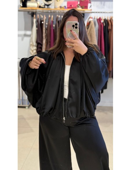CHAQUETA BOMBER SATINADA NEGRA