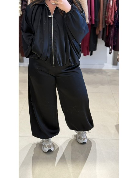 PANTALÓN SATINADO NEGRO PUÑO
