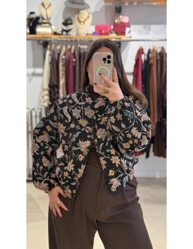 BOMBER ESTAMPADO FLORAL BOTONES
