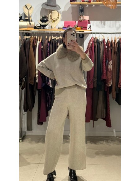 CONJUNTO DE PUNTO CON CUELLO DE QUITA Y PON