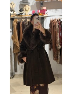 ABRIGO DE PAÑO CON PELO DE QUITA Y PON