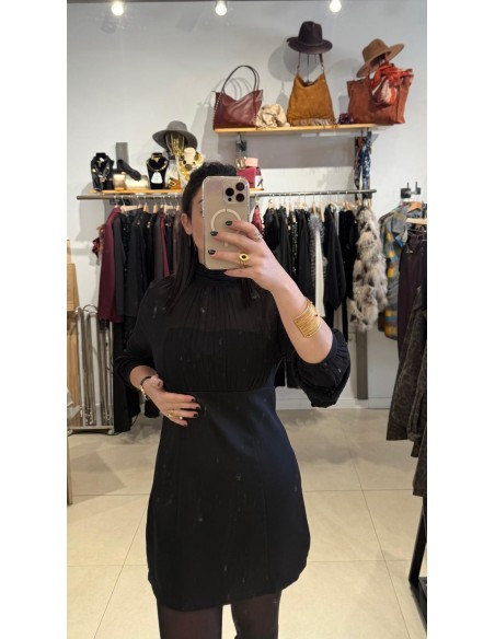 VESTIDO NEGRO CORTO