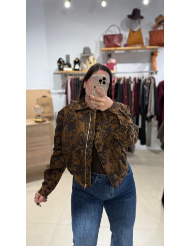 BOMBER MARRÓN CON DIBUJO