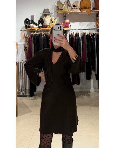 VESTIDO SATINADO CON LAZADA