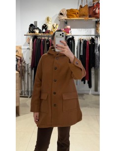 TRENCA MARRÓN CON CAPUCHA