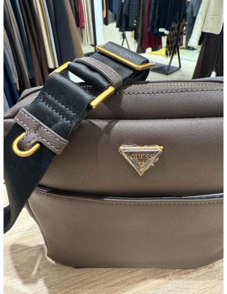 BANDOLERA GUESS MARRÓN