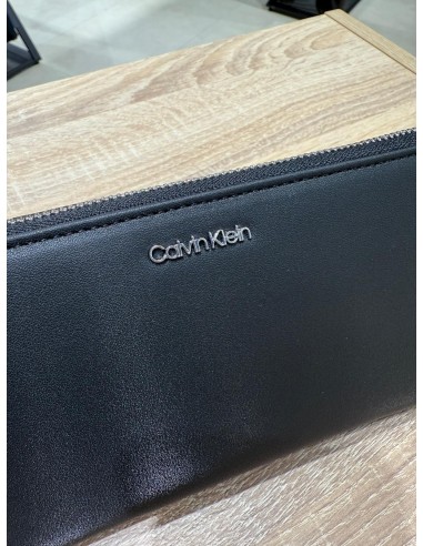 CAETERA CALVIN KLEIN NEGRA