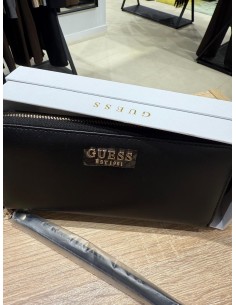 CARTERA GUESS NEGRA 2
