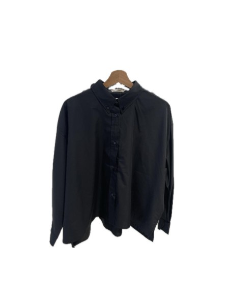 CAMISA BÁSICA NEGRA